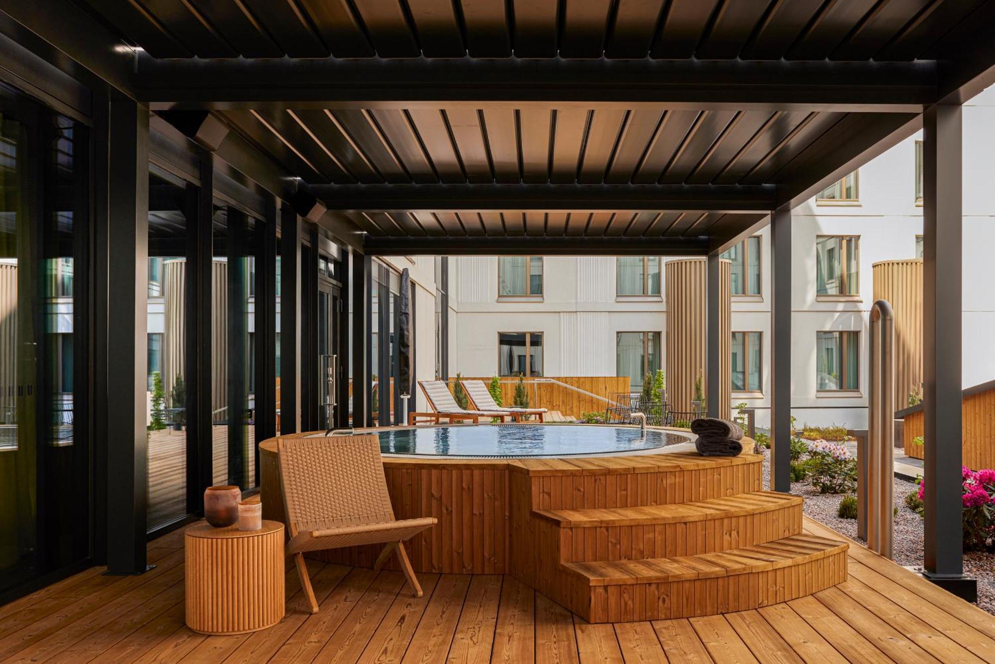 Clarion Hotel Helsinki Airport วานตา ภายนอก รูปภาพ